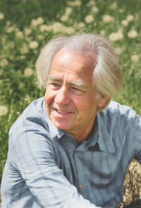 1978 г. В.Д. Фёдоров в д. Марьевка Яйского района на Назаркиной горе в своем доме. Фото В.Н. Грызыхина