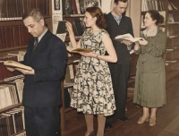 конец 50-х — начало 60-х годов абонемент в библиотеке по адресу: г. Кемерово, ул. Весенняя, 7