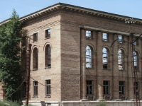 1960 г. – здание библиотеки строится (начали строить 3 марта 1958 г.)