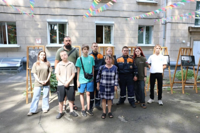 Участники городского социального проекта «СВОи дети» посетили библиотеку 